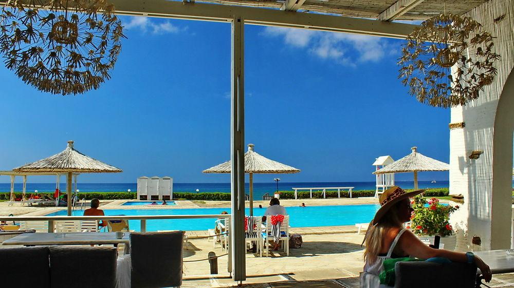Tinos Beach Hotel Exteriér fotografie