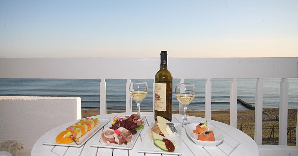 Tinos Beach Hotel Exteriér fotografie